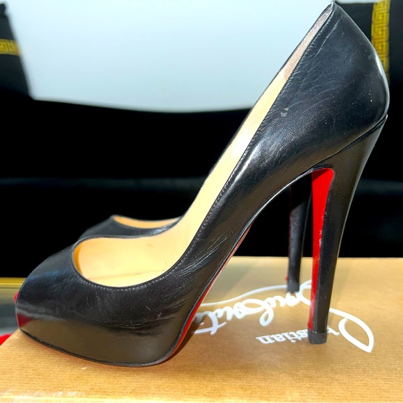 CHRISTIAN LOUBOUTIN Very Privé 120 Kid Patent Leather Pumps Black Sz 38 Preloved - Picture 6 of 16